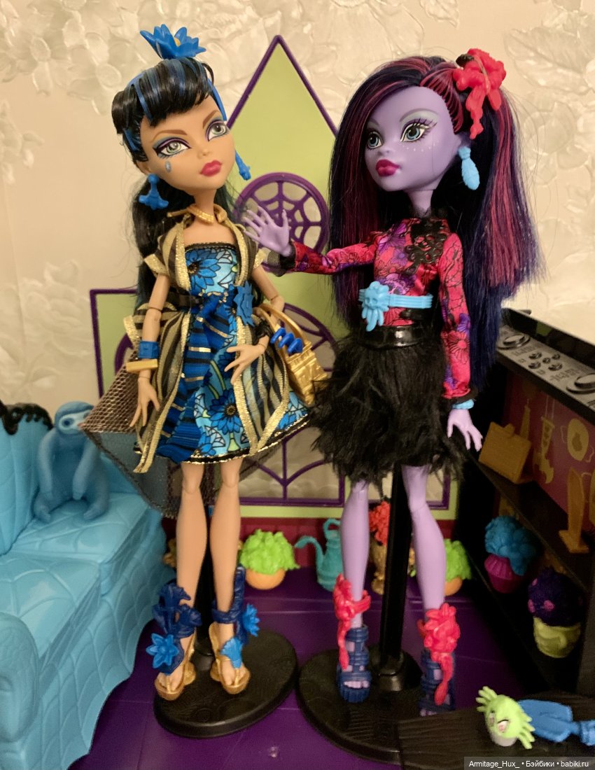 Мой обзор на «Школу монстров» и обзор на коллекцию монстров и куколок формата монстров