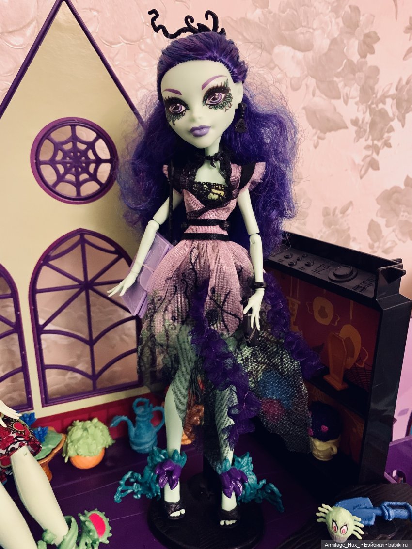 Мой обзор на «Школу монстров» и обзор на коллекцию монстров и куколок формата монстров