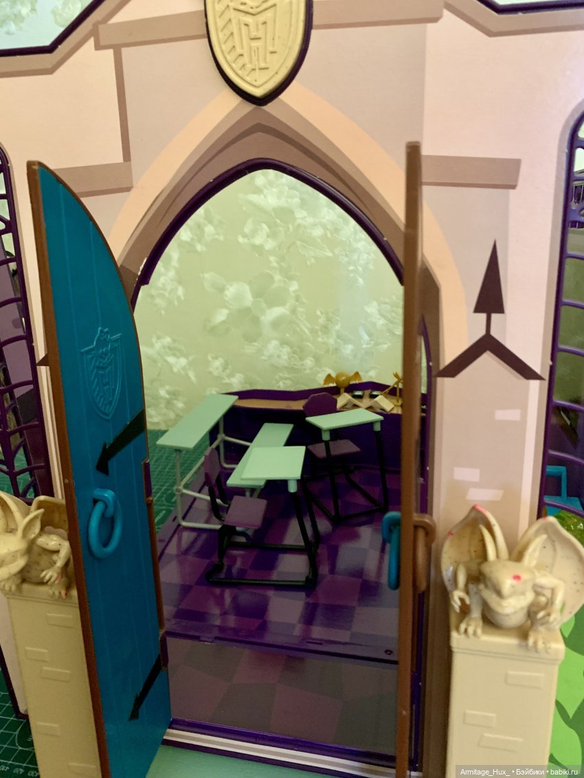 Мой обзор на «Школу монстров» и обзор на коллекцию монстров и куколок формата монстров (фото 10)