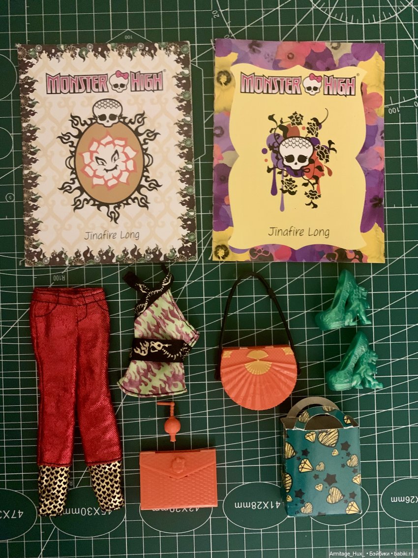 Мой обзор на «Школу монстров» и обзор на коллекцию монстров и куколок формата монстров