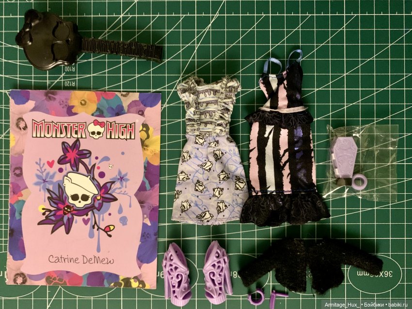 Мой обзор на «Школу монстров» и обзор на коллекцию монстров и куколок формата монстров