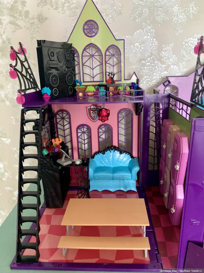 Мой обзор на «Школу монстров» и обзор на коллекцию монстров и куколок формата монстров