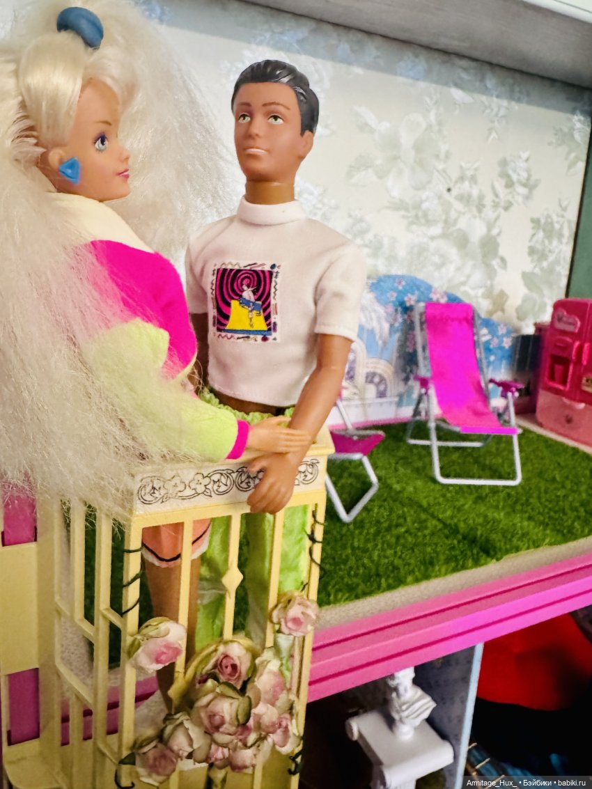 Мой обзор на фирменный домик «Star Home» для Sindy от “hasbro” 1987 год выпуска и мою дизайнерскую работу по мебелировке его