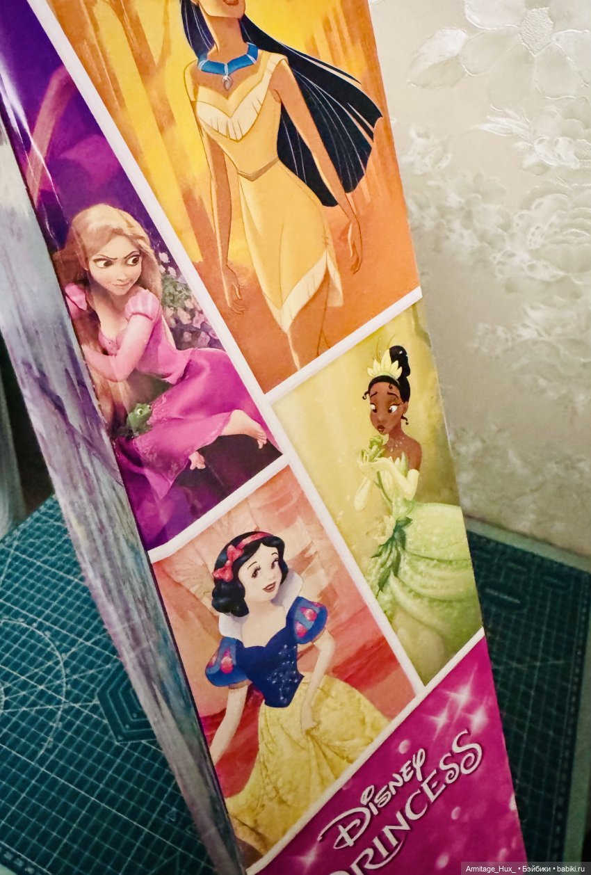 Мой обзор на «Замок для Принцесс Дисней» от hasbro и принцессу Ариэль от mattel (фото 2)