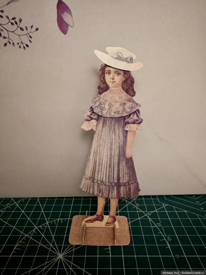 Мои бумажные куклы из «Журнал мод» за 1990 год. Репринт
