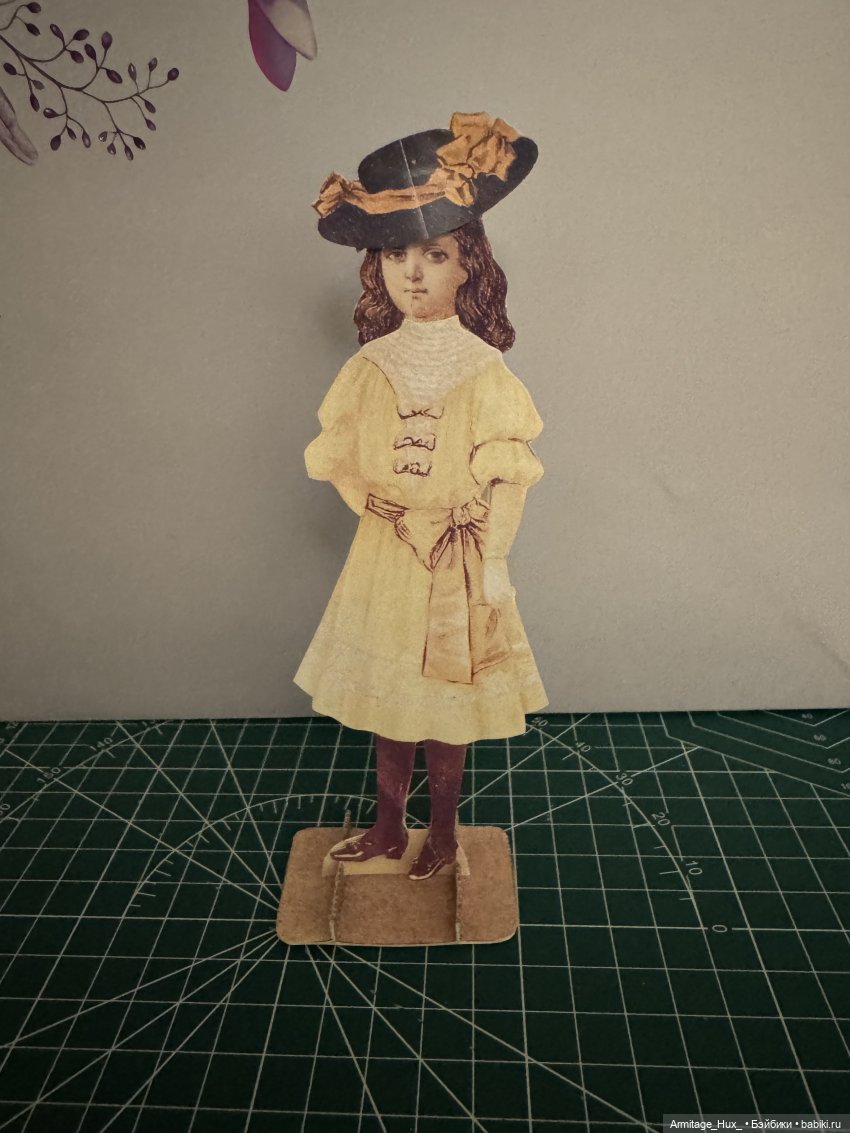 Мои бумажные куклы из «Журнал мод» за 1990 год. Репринт