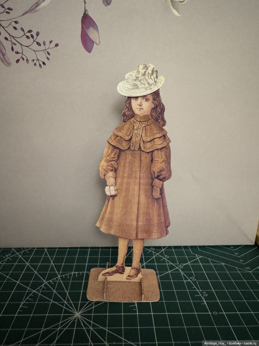 Мои бумажные куклы из «Журнал мод» за 1990 год. Репринт