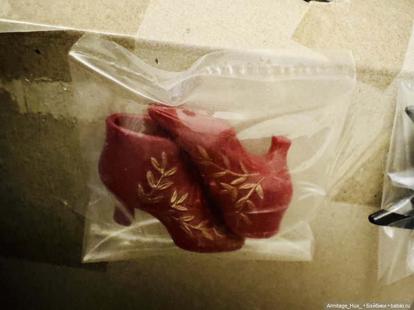 Распаковка, портретная куколка Роза Бьюкейтер от бренда Galoob (фото 10)