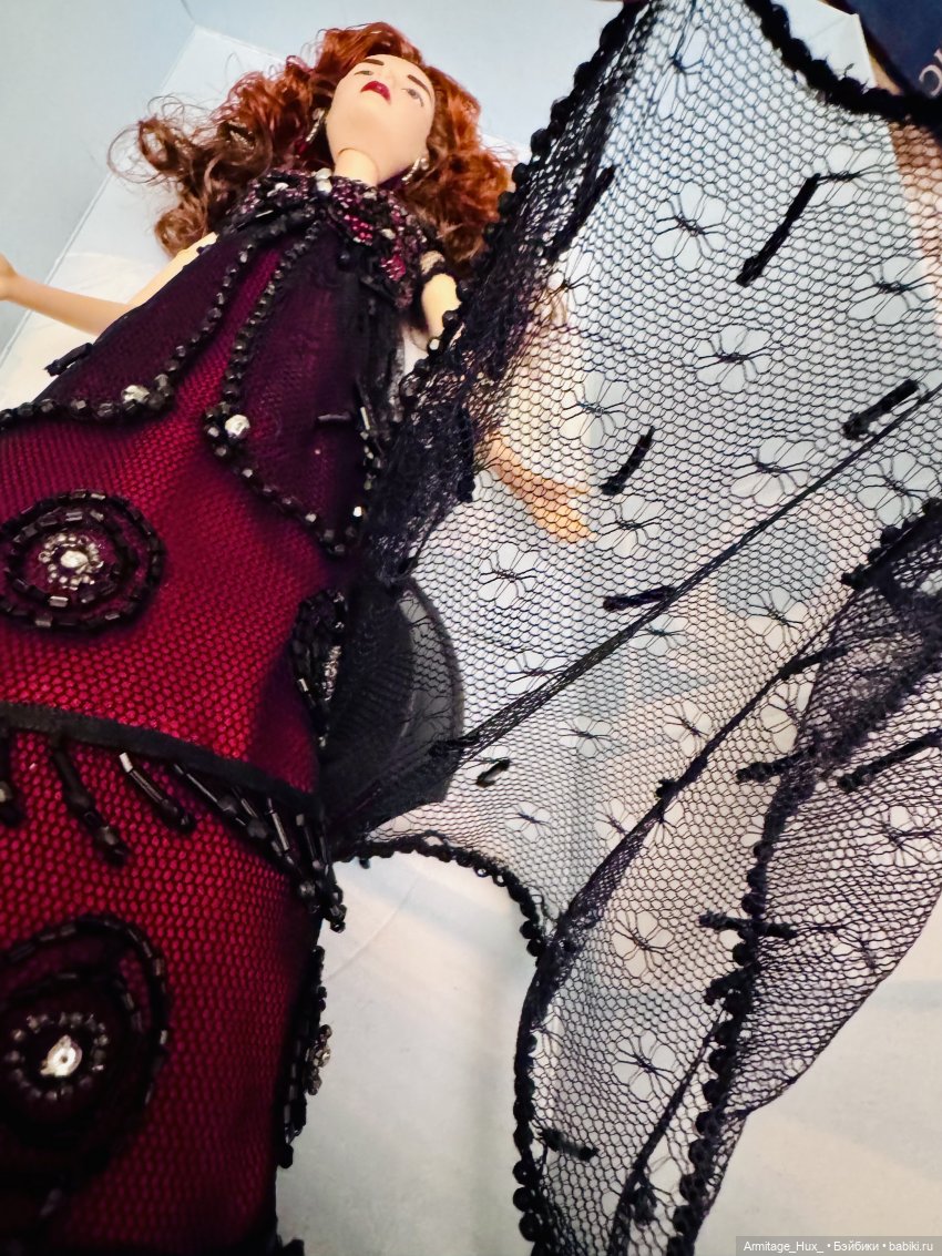 Распаковка, портретная куколка Роза Бьюкейтер от бренда Galoob (фото 7)