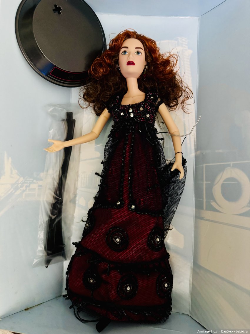 Распаковка, портретная куколка Роза Бьюкейтер от бренда Galoob