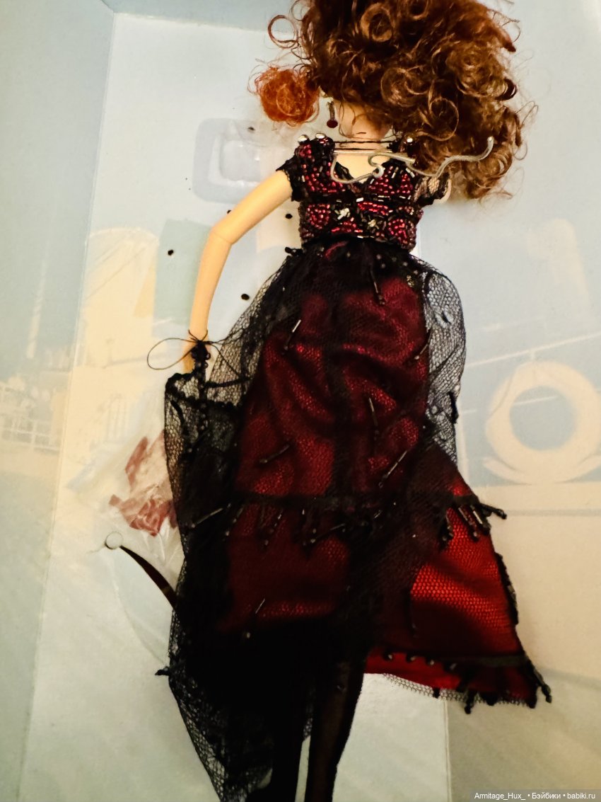 Распаковка, портретная куколка Роза Бьюкейтер от бренда Galoob