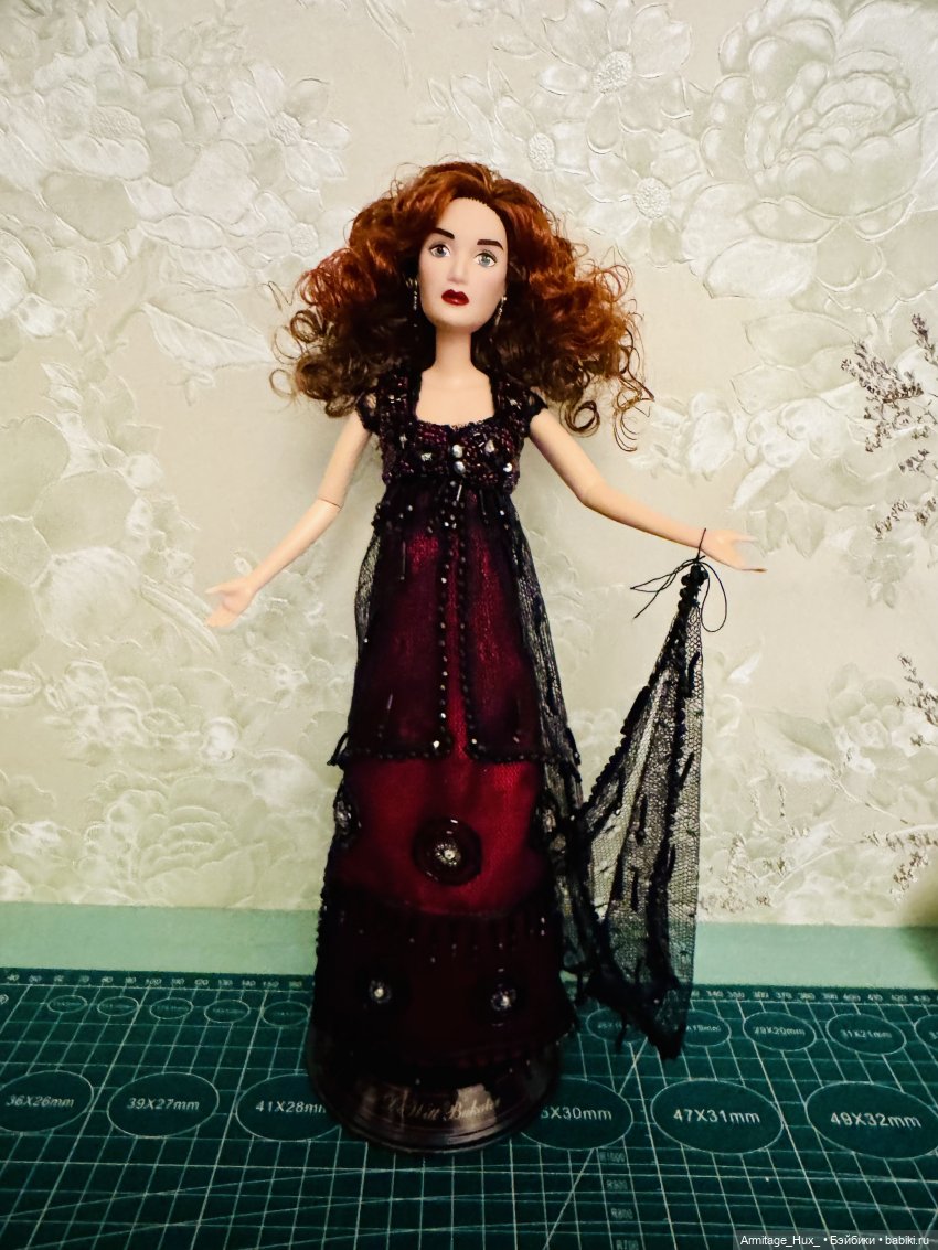 Распаковка, портретная куколка Роза Бьюкейтер от бренда Galoob