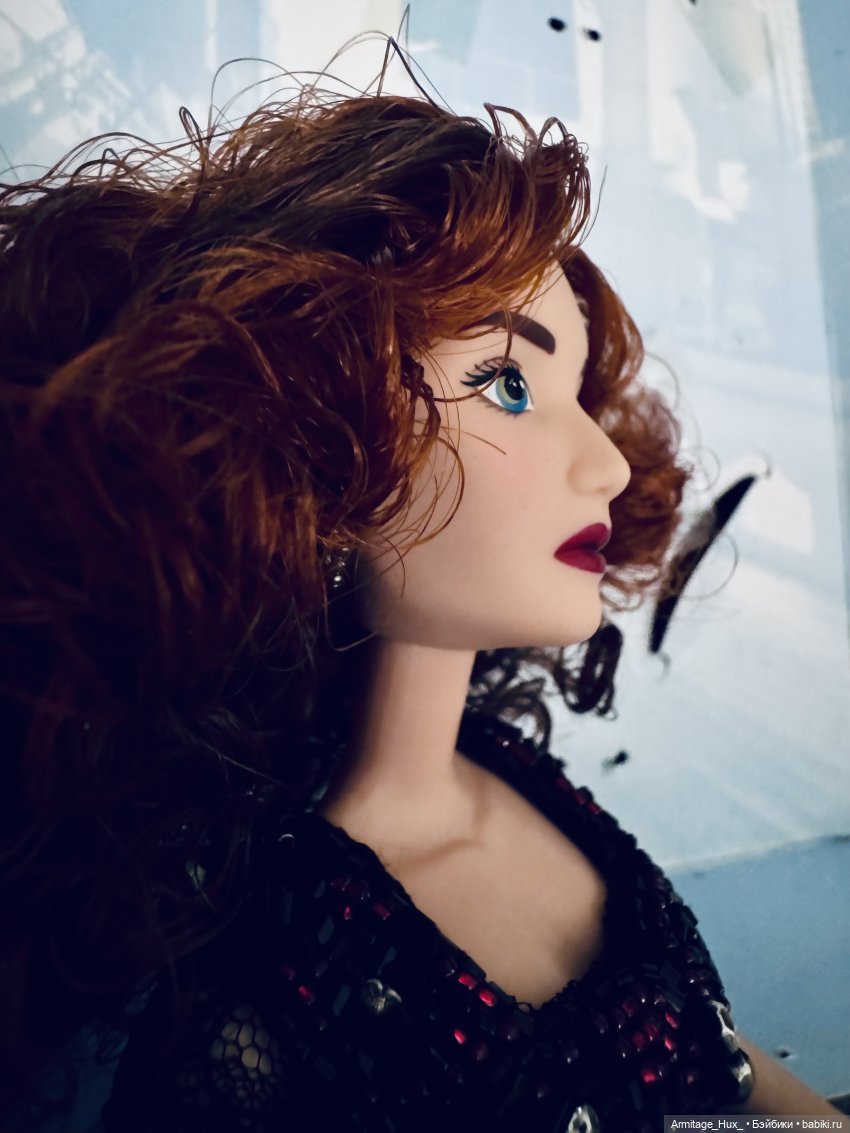 Распаковка, портретная куколка Роза Бьюкейтер от бренда Galoob (фото 3)