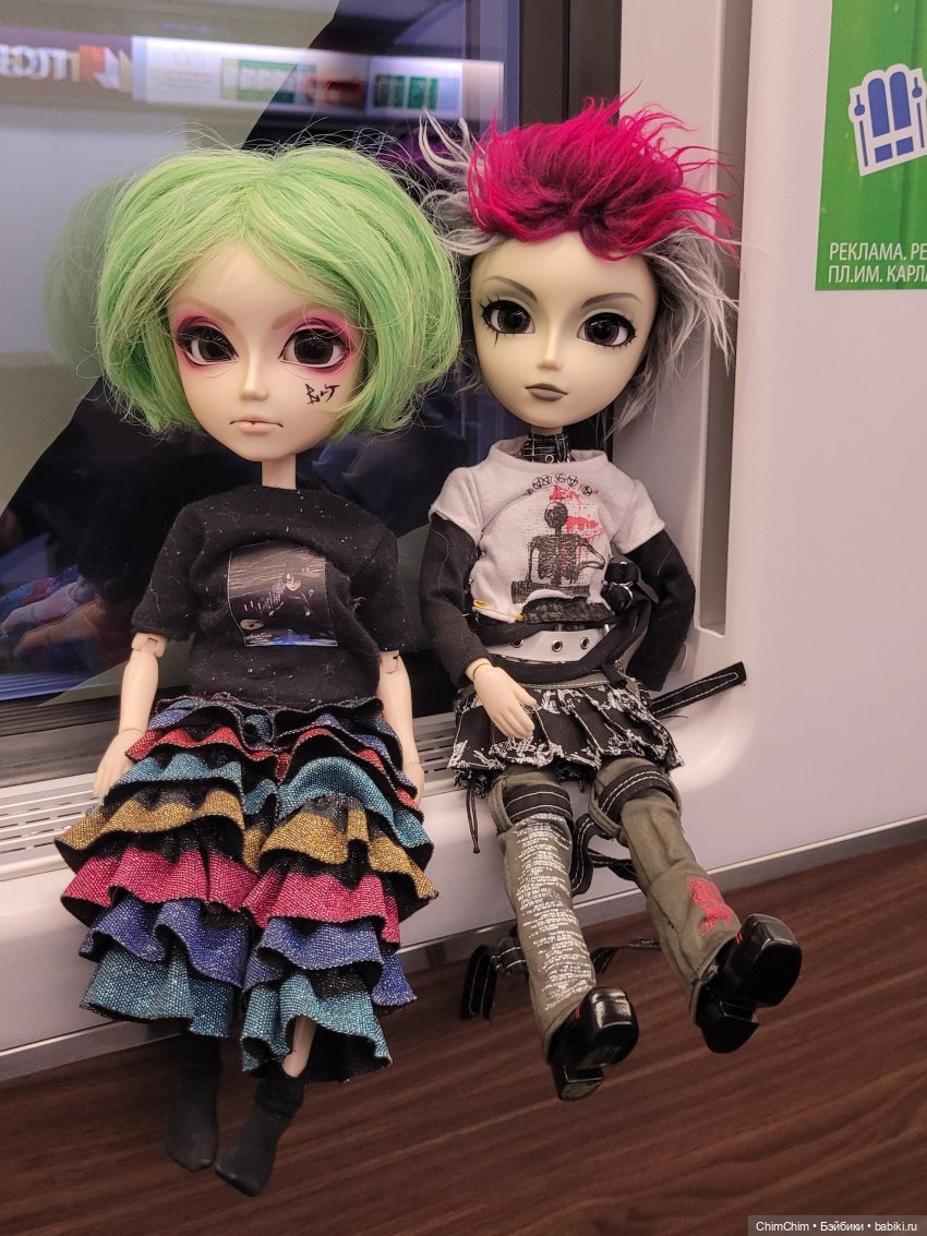 Четверо из ларца, одинаковых с лица