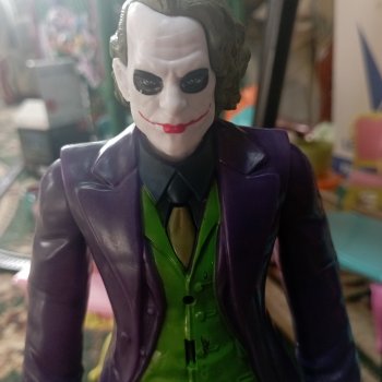 В мою коллекцию приехал новенький, но он не Кен...