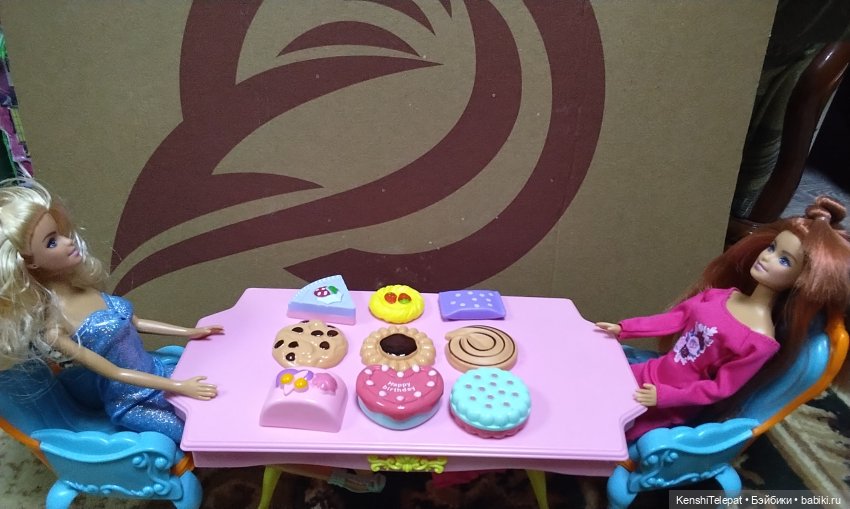 Мои куклы получили новые сладости (фото 2)