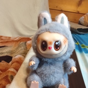 И снова Лабубу... Или Лафуфу?