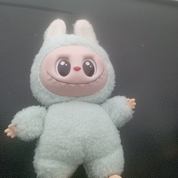 Ещё Лабубу... Сколько можно?