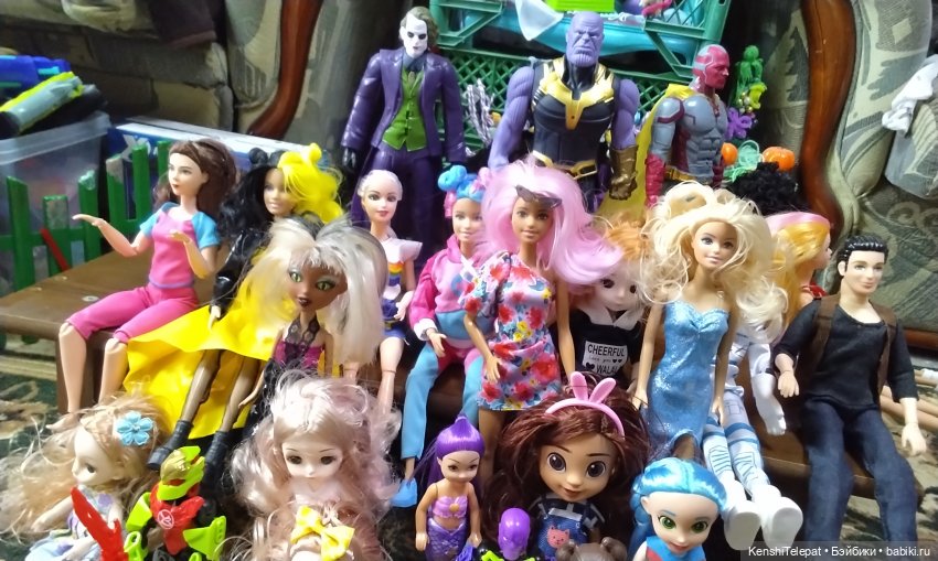 Просто общее фото моих кукол, чтоб вы понимали их разнообразие