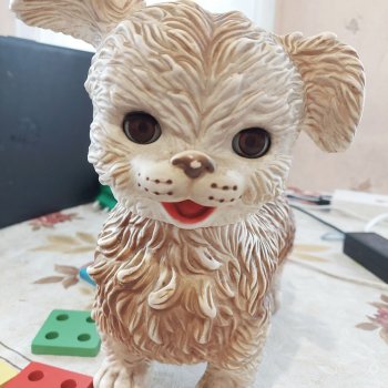 Еще один раритет. Резиновая собачка  Edward Mobley