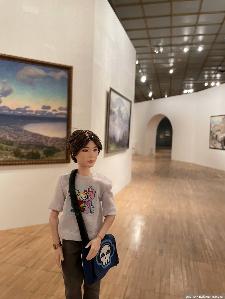 .. «Я поведу тебя в музей», — сказал мне … хен … «Васнецовы. Связь поколений. Из XIX в XXI век.»