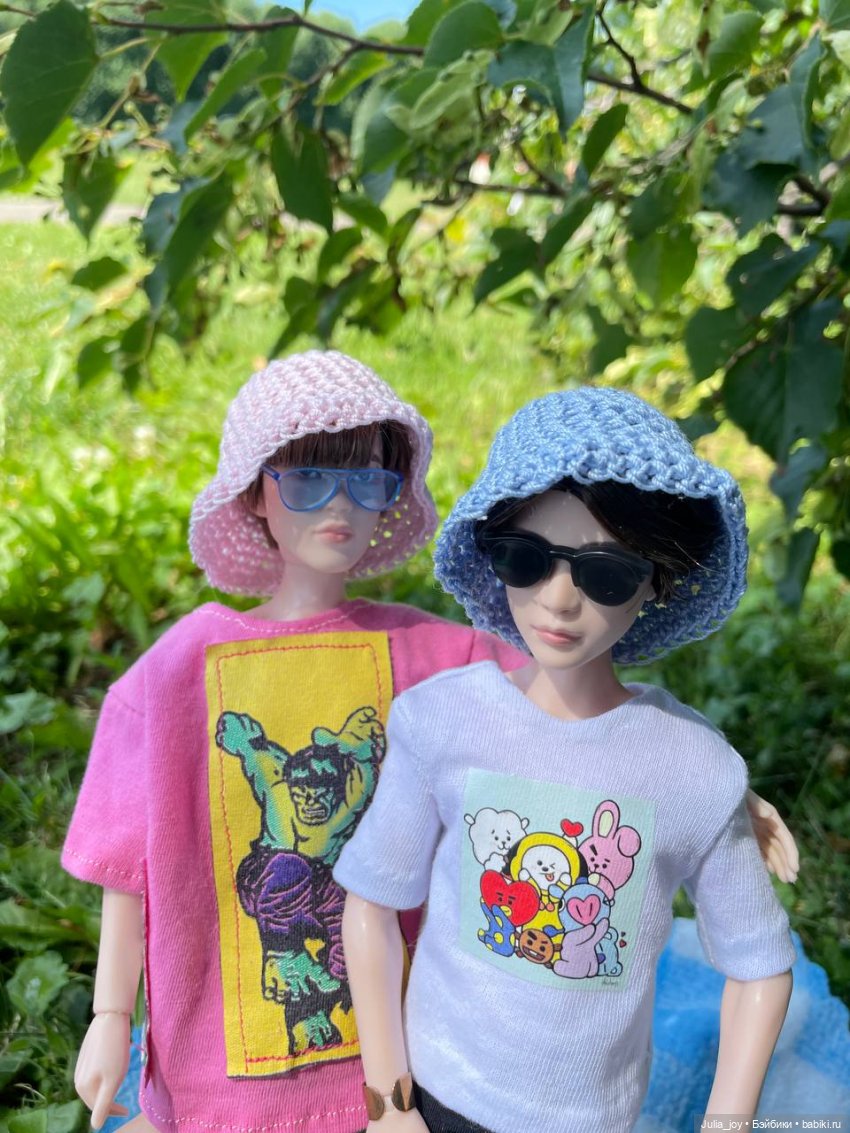 Волонтеры или пикник на обочине беговой дорожки