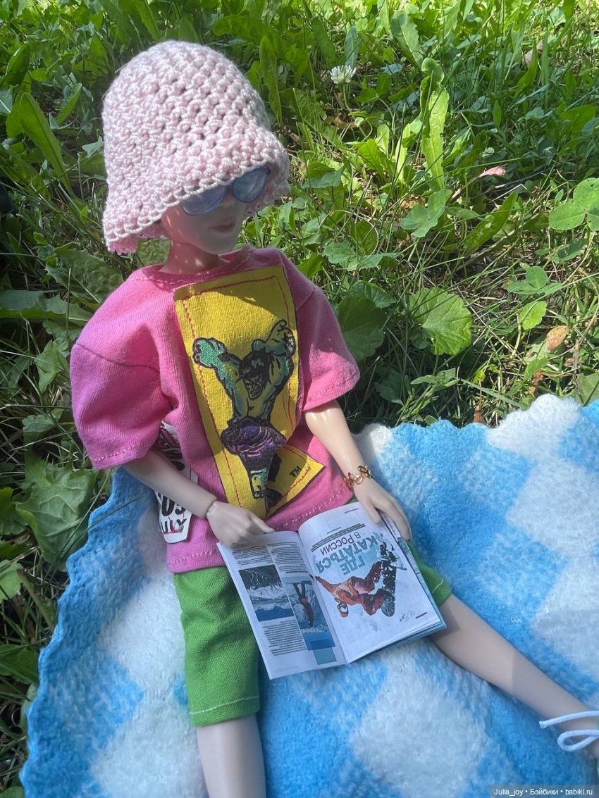 Волонтеры или пикник на обочине беговой дорожки