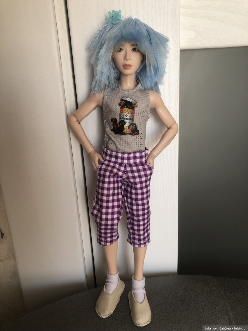 Мальвина?! Нет. Это Прекрасный Принц