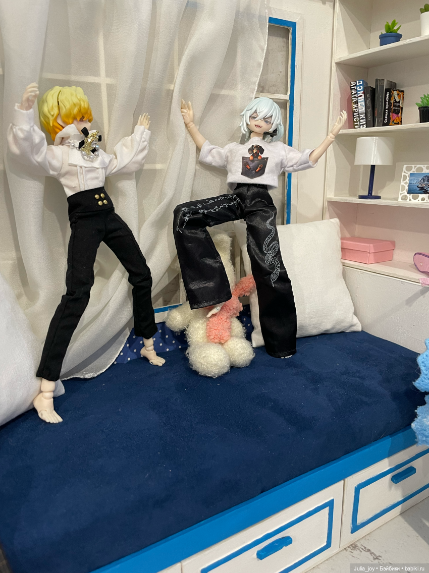 Хёнджин в гостях у Чонина (фото 4)