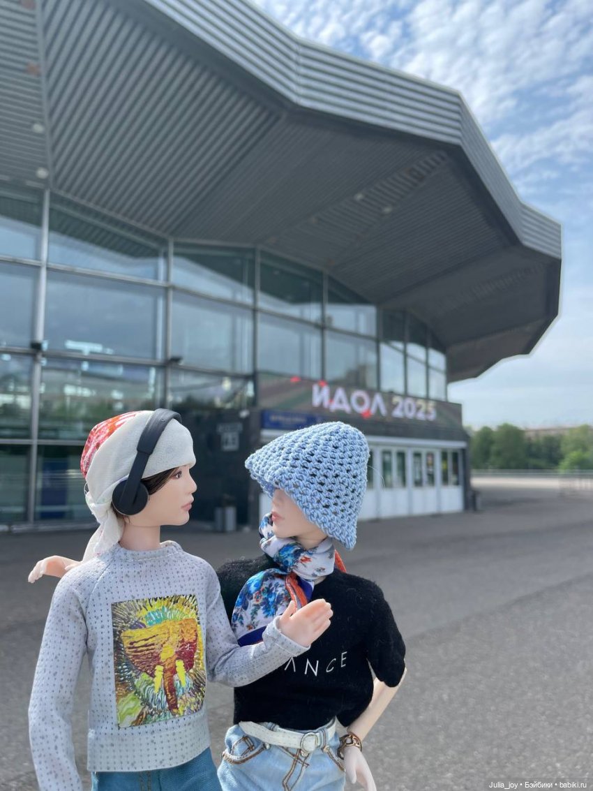 Выход в город на этюды — Куклы BTS (БТС) от Mattel: K (фото 2)