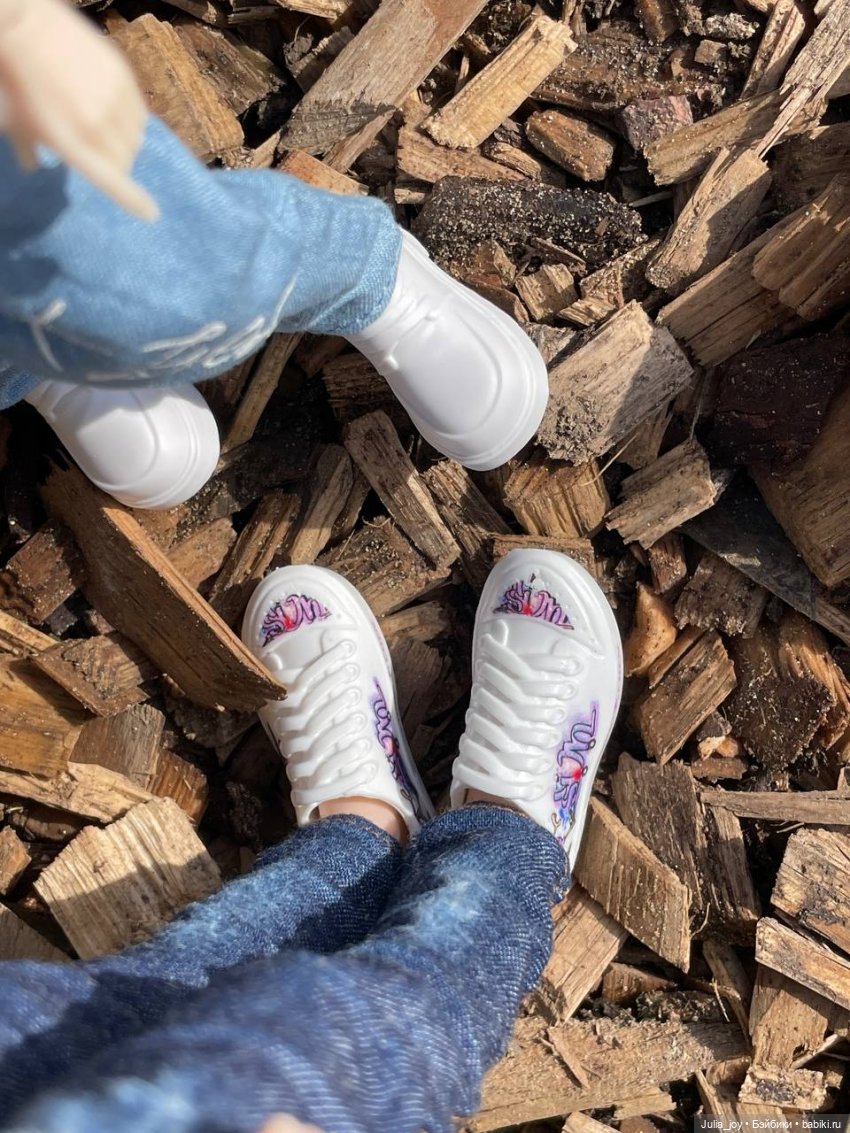 – Хен, сними меня! – Снимаю