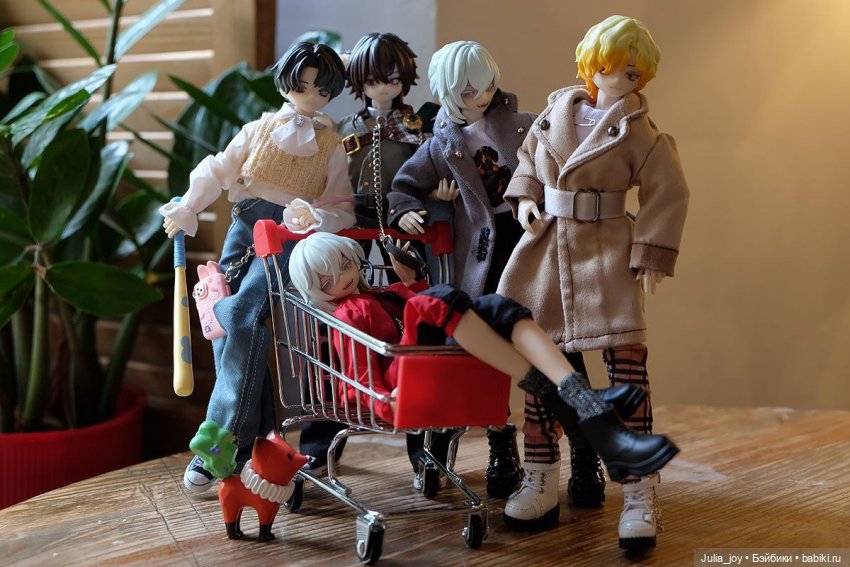 Осенний стиль и шлепки — Куклы Simontoys и Come4Free (Blind Box): Teennar (фото 10)