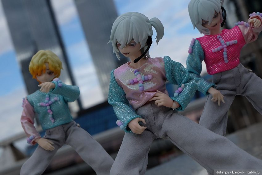 Дебют бойз бенда «Созвездие сицилийских псов «Каникулы» на Музфесте 2025 (фото 6)