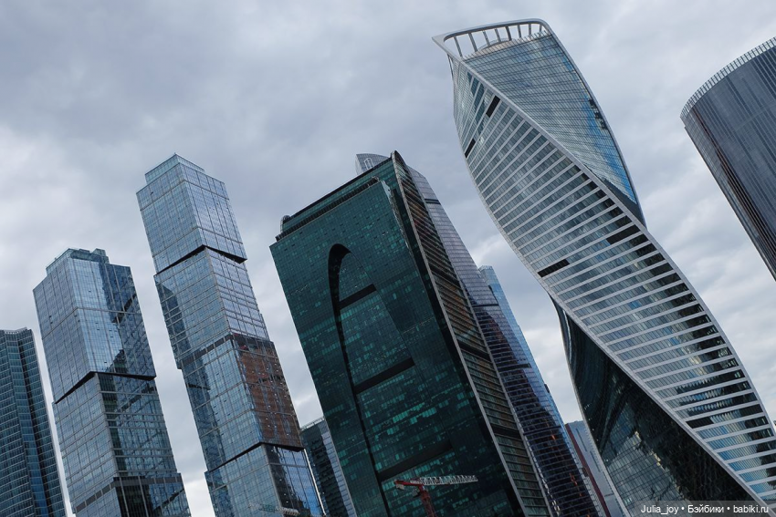 Дебют бойз бенда «Созвездие сицилийских псов «Каникулы» на Музфесте 2025 (фото 2)