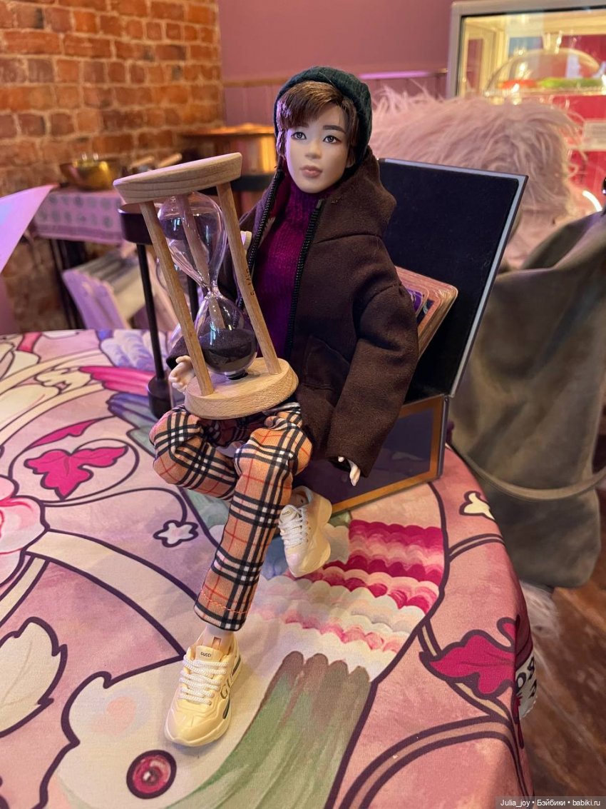 Питерские каникулы Шуги и Чимина