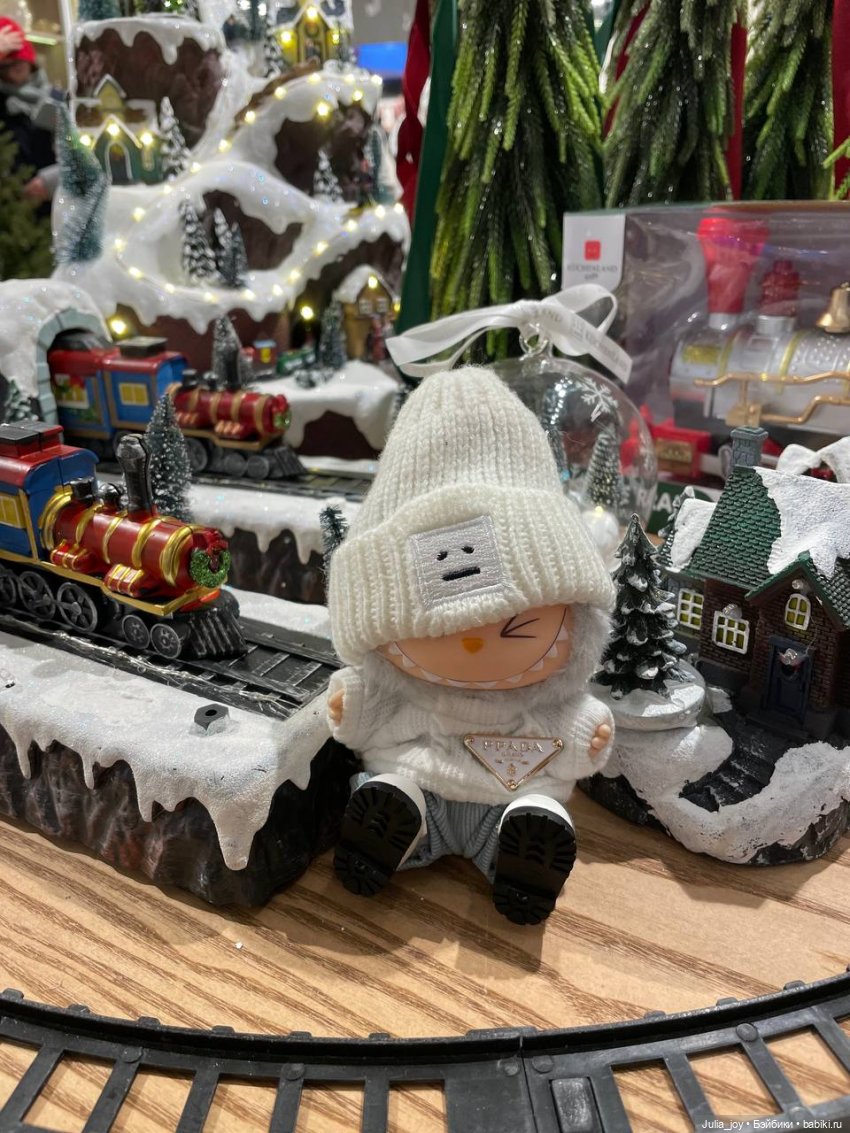 Лабубуши ищут Новый год, а он еще не пришел… почему-то …