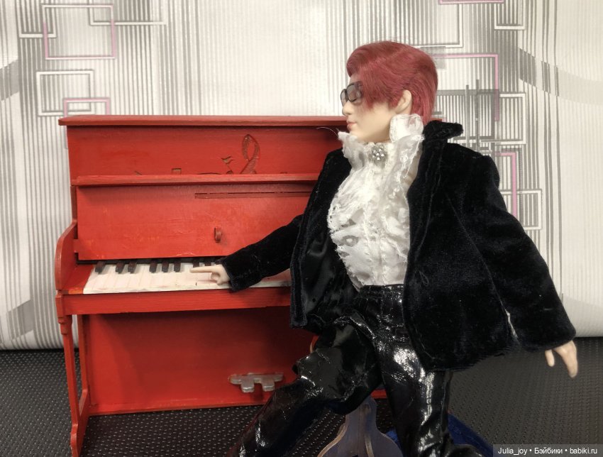 «Мы купили пианино» — Куклы Simontoys и Come4Free (Blind Box): Teennar