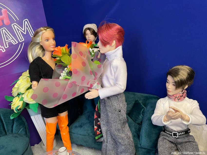Телешоу «Аннен Мадам — Куклы BTS (БТС) от Mattel: K