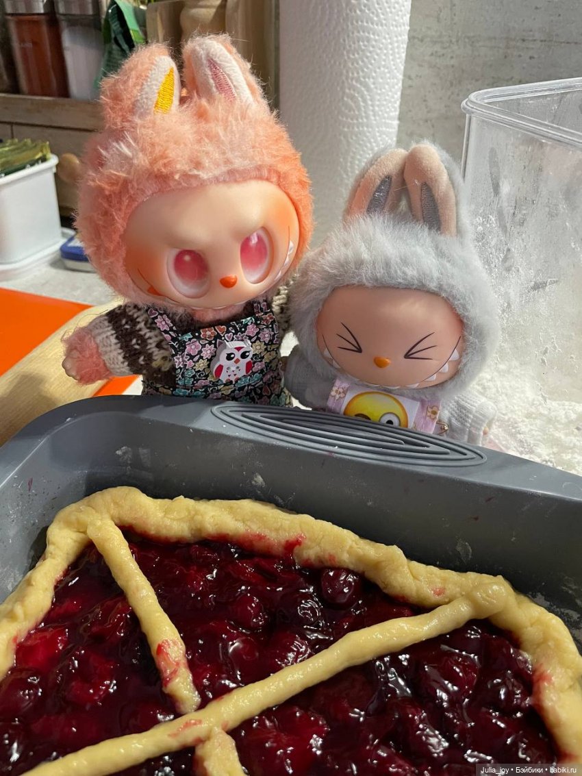 Праздничный сюрприз — Игрушки Labubu (Лабубу) и The Monsters: Pop Mart