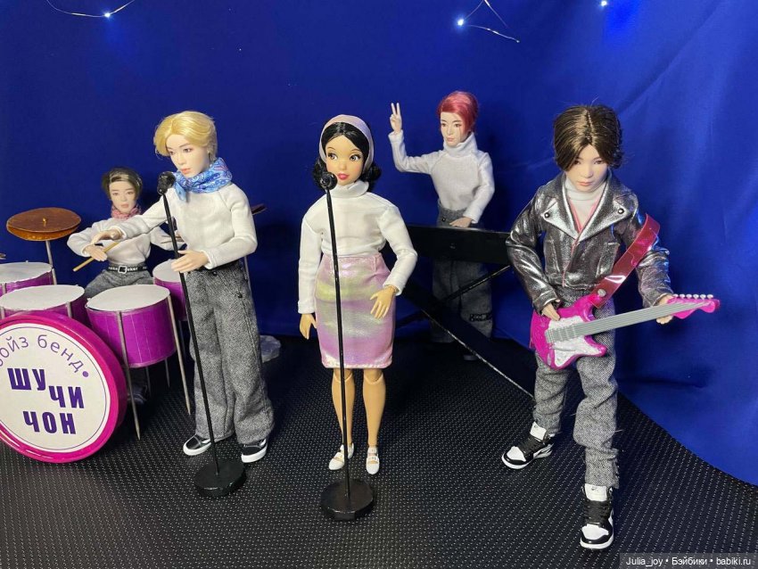 Трава у дома. С Днем космонавтики (фото 3)