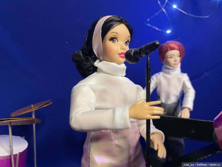 Трава у дома. С Днем космонавтики (фото 10)