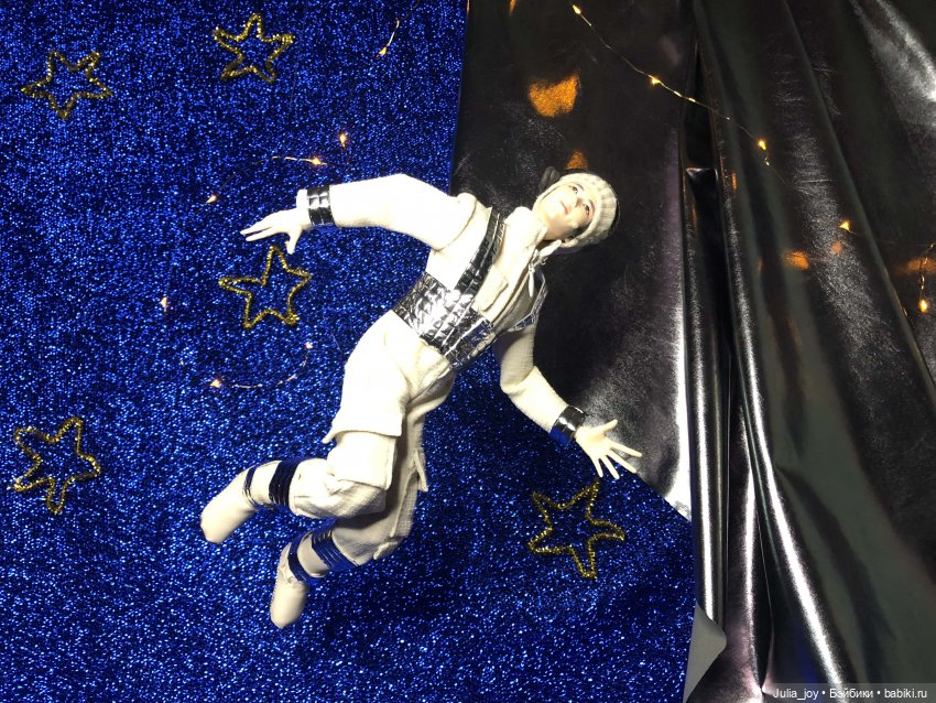 Трава у дома. С Днем космонавтики (фото 6)