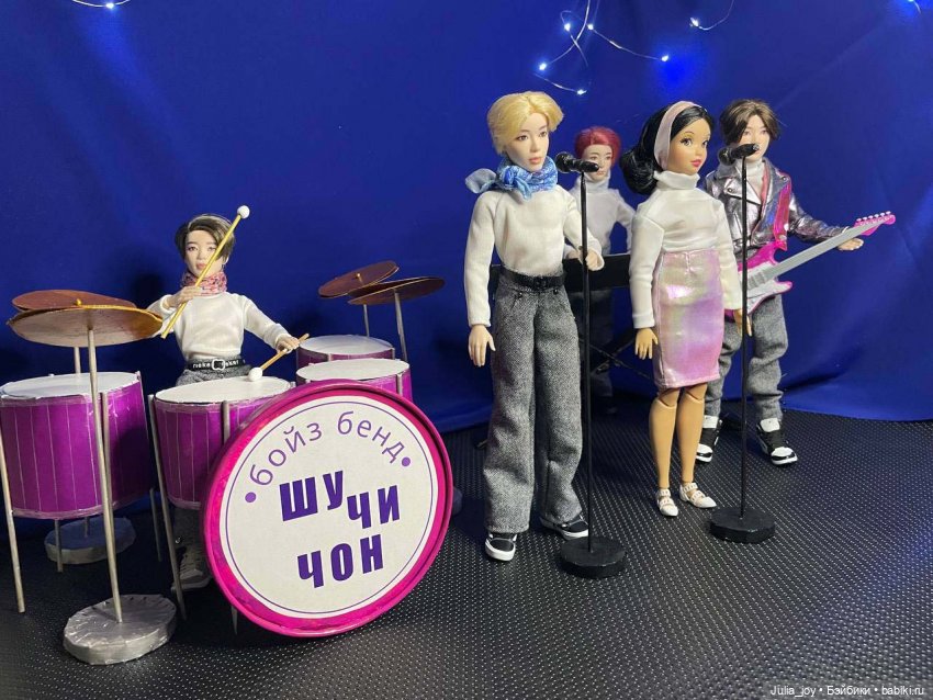 Трава у дома. С Днем космонавтики (фото 2)