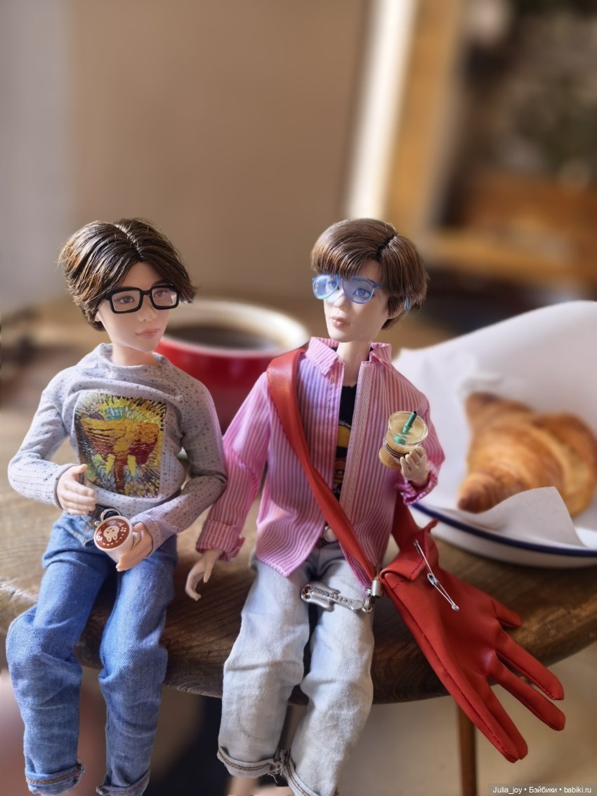 Кофейные амбассадоры — Куклы BTS (БТС) от Mattel: K