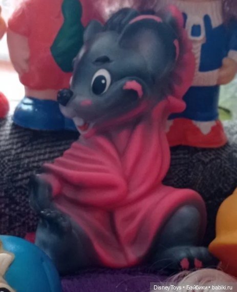 Резиновые игрушки СССР/России по зарубежным мультсериалам, киндер-сюрпризам и наклейкам от жвачки ("Пчела Майя", "Денвер -