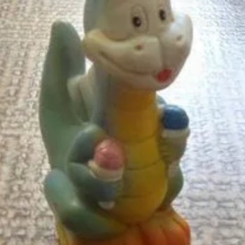 Резиновые игрушки СССР/России по зарубежным мультсериалам, киндер-сюрпризам и наклейкам от жвачки ("Пчела Майя", "Денвер - последний динозавр", "Пиф и Геркулес", "Том и Джерри" и др.)