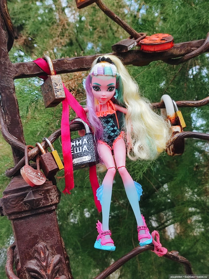 Куколки отдыхают в Анапе — Куклы Monster High и Ever After High: G1 (фото 9)