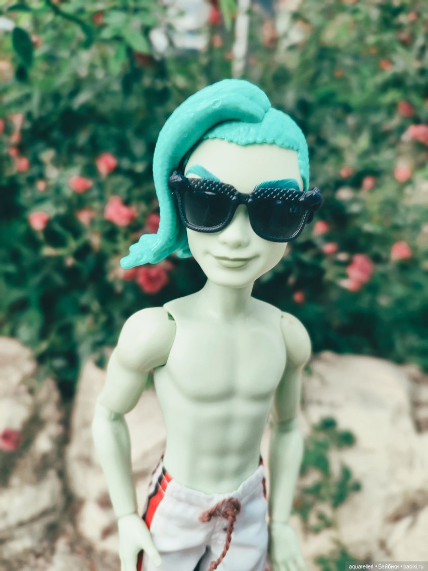 Куколки отдыхают в Анапе — Куклы Monster High и Ever After High: G1