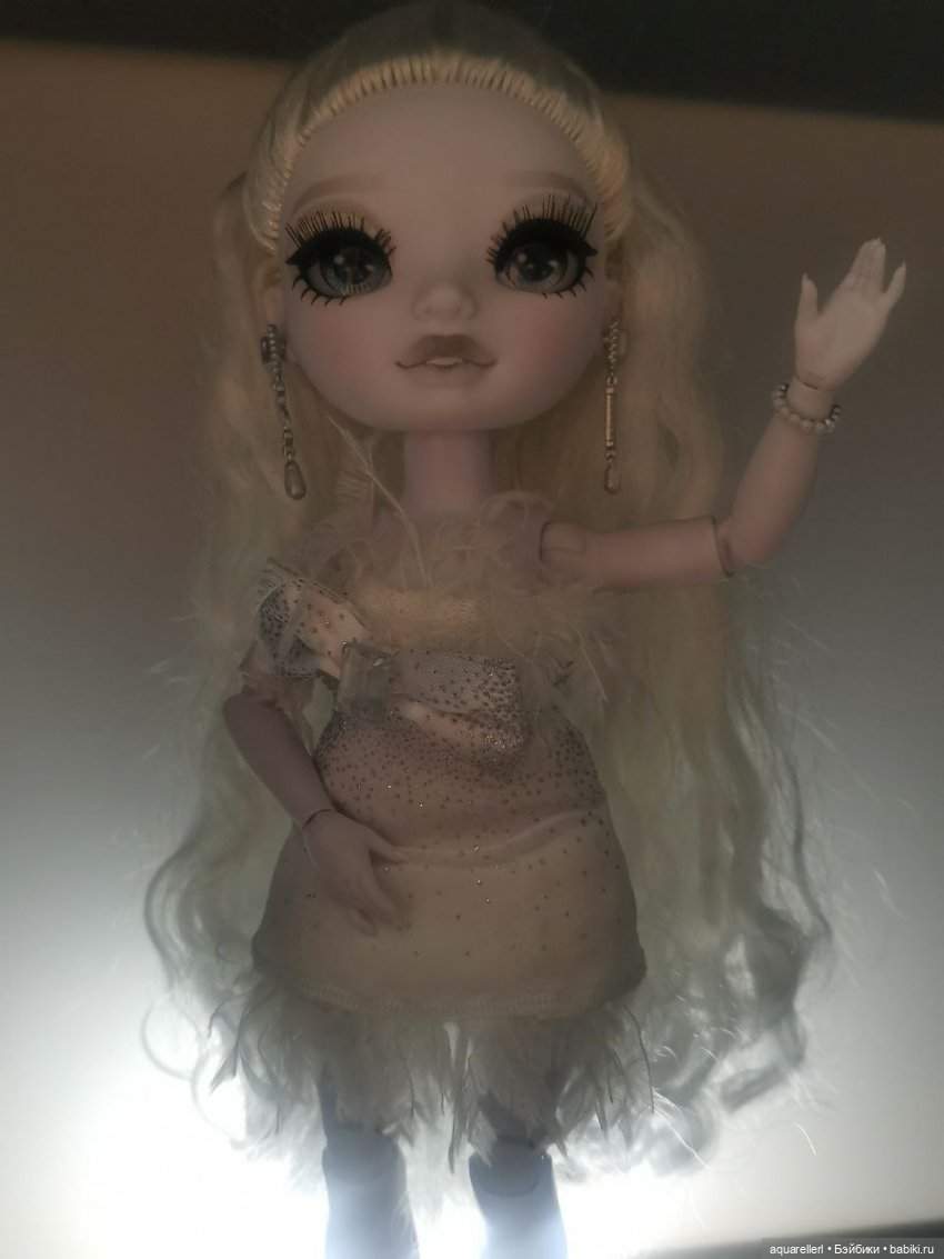 Снежная красота — Куклы Rainbow High (Рейнбоу Хай (фото 4)