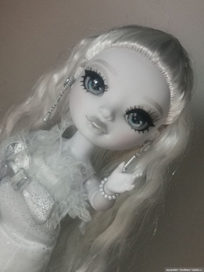 Снежная красота — Куклы Rainbow High (Рейнбоу Хай (фото 5)